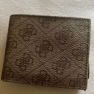 guess wallet wear and tire